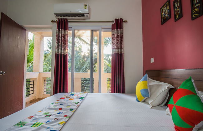 OYO 12953 Home Pool View 2BHK Arpora - Foto 9