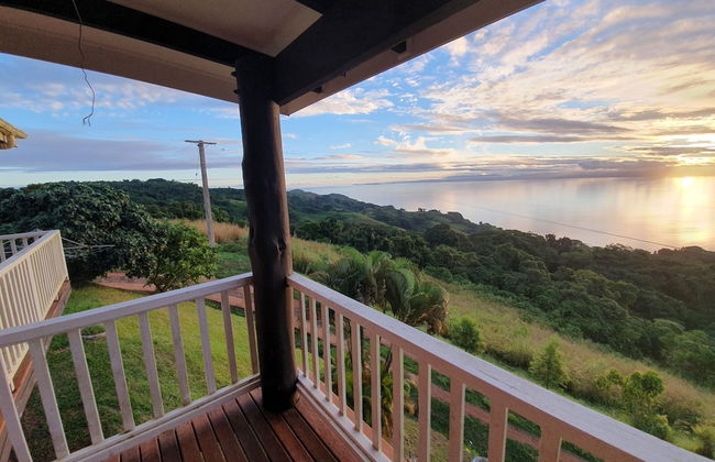 Over the Horizon near Savusavu Market - Foto 18