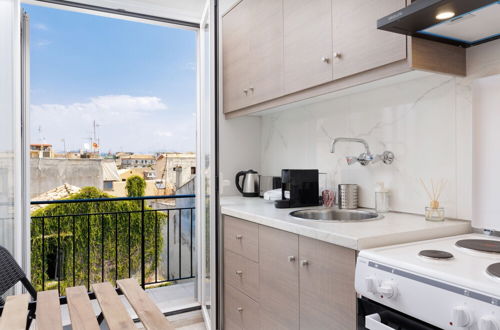 Photo 4 - City Panorama - One Bedroom Apartment