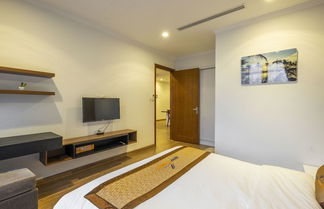 Photo 3 - Bayhomes Times City Serviced Apartment