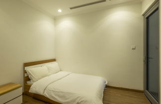 Photo 2 - Bayhomes Times City Serviced Apartment