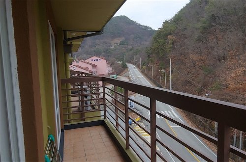 Foto 27 - Healingnsajo resort Chungju Suanbo