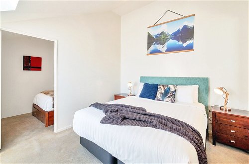 Photo 8 - Central 3 bed, loft apartment in the CBD w Parking