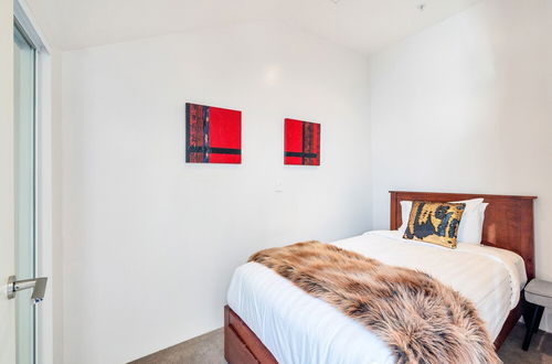 Photo 4 - Central 3 bed, loft apartment in the CBD w Parking