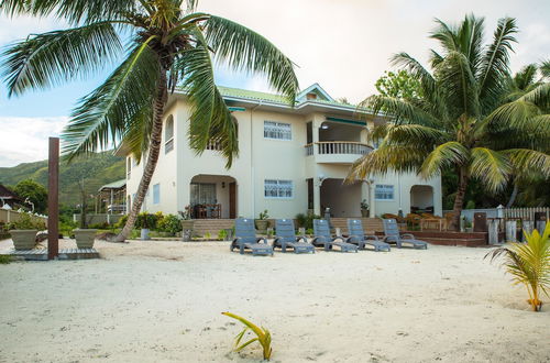 Photo 32 - Seashell Beach Villa