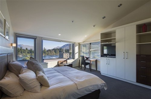 Photo 5 - Shotover Penthouse by Staysouth