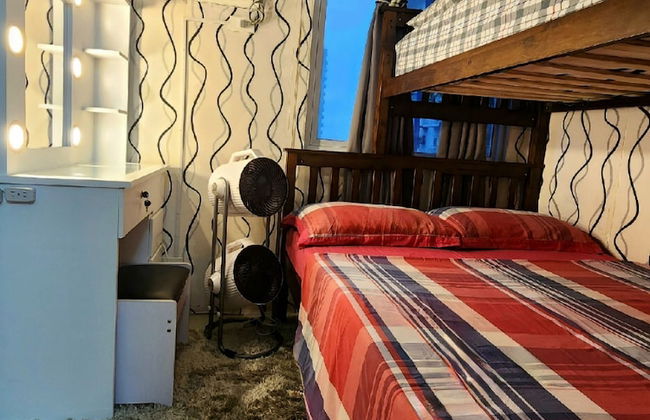 High-Tech Studio at Grass Residences -2 persons only, Quezon City - Foto 3