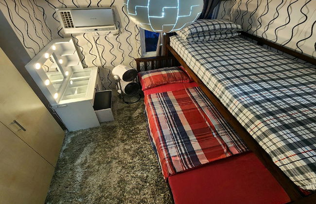High-Tech Studio at Grass Residences -2 persons only, Quezon City - Foto 11