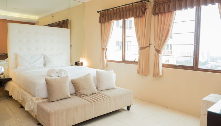 Photo 1 - Antique 3BR at Grand Setiabudi Apartment