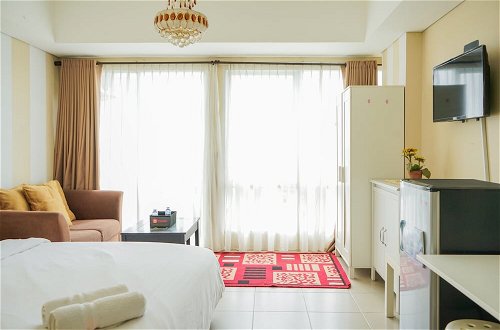 Foto 17 - Relaxing Studio Apartment at Bintaro Plaza Residences with City View