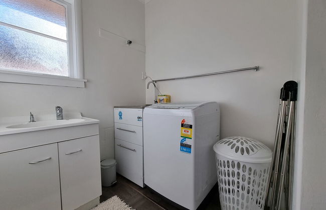 Cozy 3BR - Heat Pump & Wifi & Netflix - Foto 32