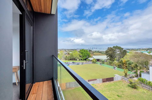 Photo 20 - Takapuna Contemporary 2BR with Carpark