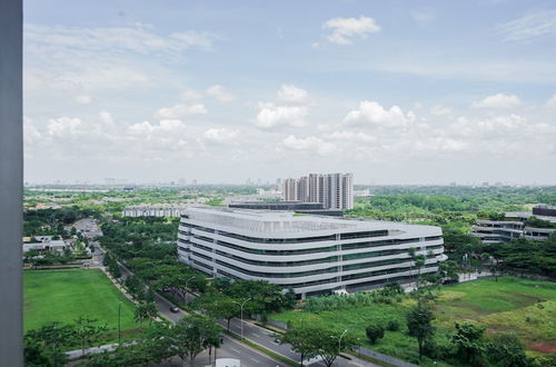 Photo 17 - Comfortable And Simply Studio At Sky House Bsd Apartment