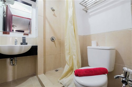 Photo 8 - Comfort Living Studio Apartment At Mangga Dua Residence
