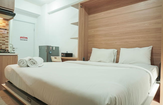 Lovely and Strategic Studio at Green Pramuka Apartment - Foto 2