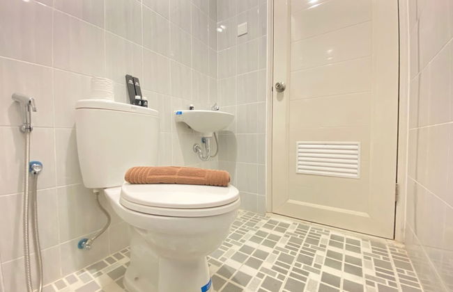 Comfortable Studio Semi Apartment at The Lodge Paskal near BINUS University - Foto 9