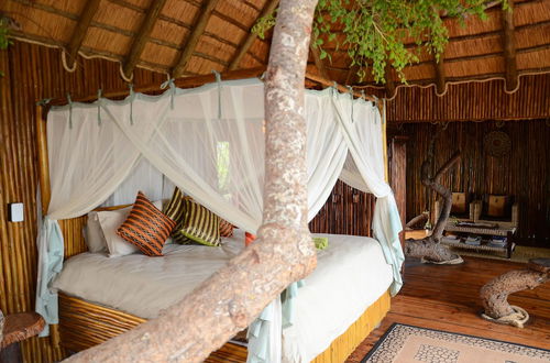 Photo 6 - Pezulu Tree House Lodge