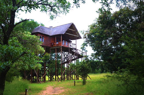 Foto 38 - Pezulu Tree House Lodge