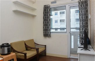 Photo 2 - Fancy And Nice 2Br At Green Pramuka City Apartment