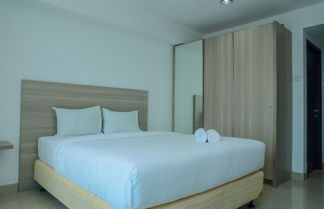 Photo 3 - Best Price Studio at Tamansari The Hive Apartment