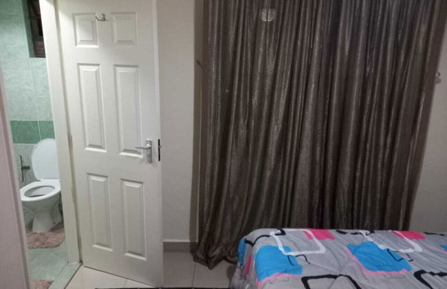 Lilly's Furnished Apartments - Photo 31