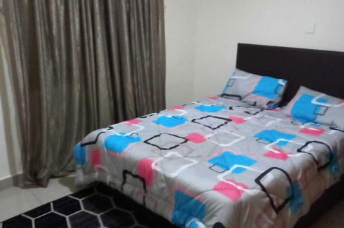 Photo 7 - Lilly's Furnished Apartments