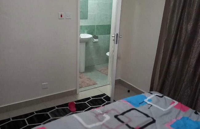 Lilly's Furnished Apartments - Photo 3