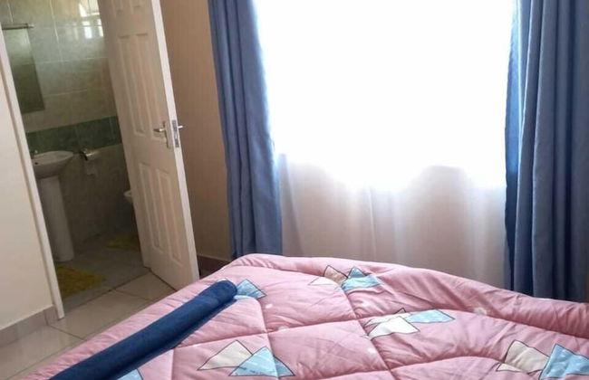 Lilly's Furnished Apartments - Photo 15