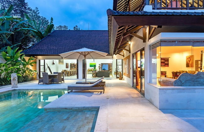 Villa Candi Kecil Empat by Villa Finder - Foto 27