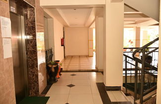 Foto 1 - Sherry Homes Raha Westlands