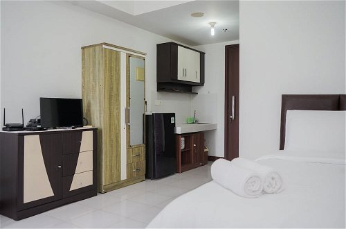 Photo 4 - Nice And Comfort Studio At Scientia Residence Apartment