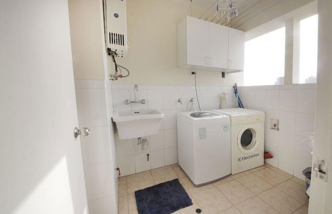 Great Location Walking Distance to Larcomar and Wong - Foto 14