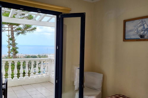 Photo 7 - Room in Studio - Gorgeous Studio for 2 People, Swimming Pool and Sea View