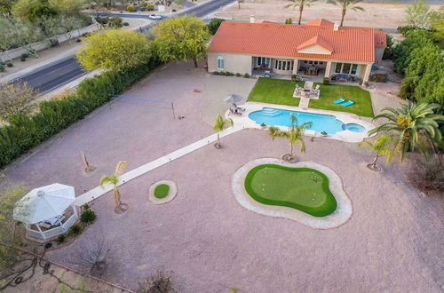 Photo 29 - Paradise Valley by Avantstay Expansive Oasis w/ Putting Green, Pool & Mtn Views