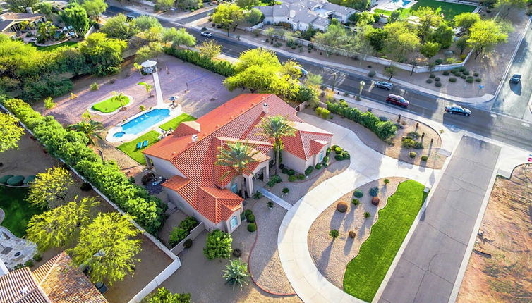 Photo 1 - Paradise Valley by Avantstay Expansive Oasis w/ Putting Green, Pool & Mtn Views