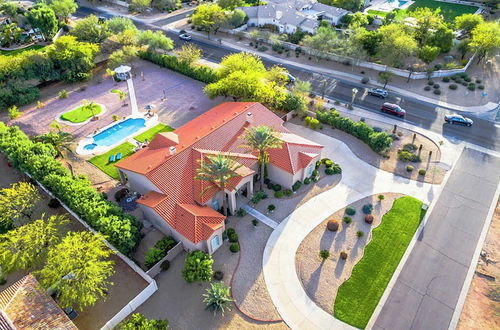 Foto 1 - Paradise Valley by Avantstay Expansive Oasis w/ Putting Green, Pool & Mtn Views