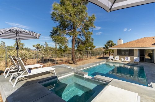 Foto 31 - Mojave Moon by Avantstay Modern & Bright JT Home in Great Location w/ Pool & Hot Tub