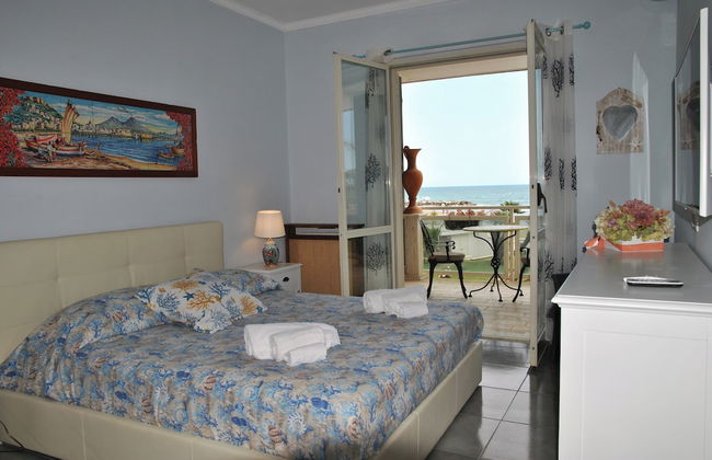 Villa Venus on the Beach - Photo 3