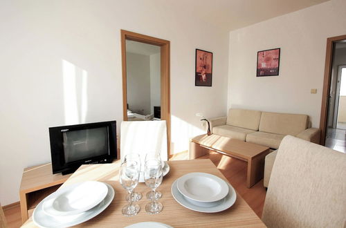 Photo 7 - Charming 1 Bedroom Apartment for 2 Guests