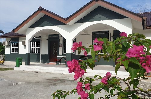 Foto 19 - 4 Bedroom Bungalow With Private Pool