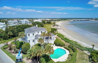 Photo 1 - Haven by Avantstay Luxury Beachfront Home w/ Pool & Gorgeous Patios