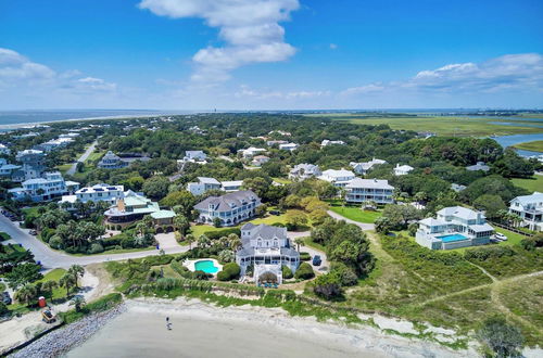 Photo 33 - Haven by Avantstay Luxury Beachfront Home w/ Pool & Gorgeous Patios