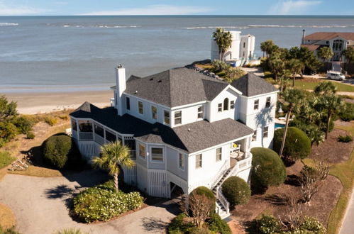 Photo 17 - Haven by Avantstay Luxury Beachfront Home w/ Pool & Gorgeous Patios