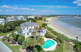 Photo 1 - Haven by Avantstay Luxury Beachfront Home w/ Pool & Gorgeous Patios