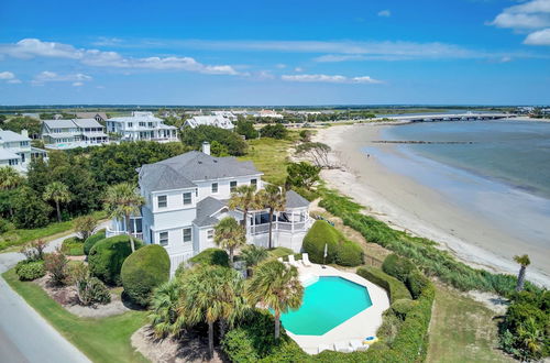 Photo 1 - Haven by Avantstay Luxury Beachfront Home w/ Pool & Gorgeous Patios