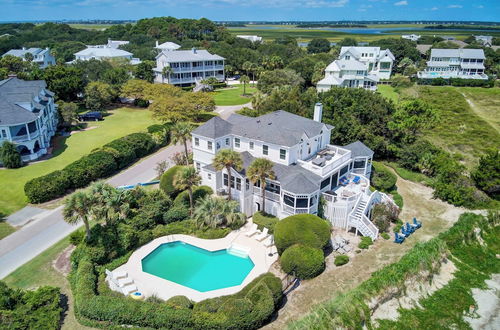 Photo 37 - Haven by Avantstay Luxury Beachfront Home w/ Pool & Gorgeous Patios