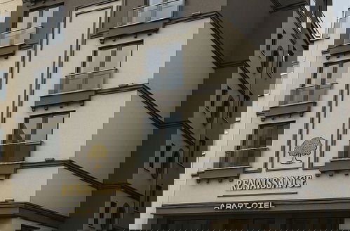 Photo 6 - Renaissance Apart Hotel