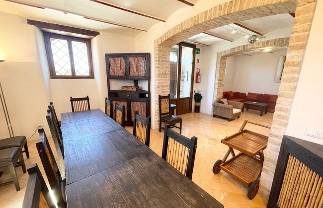 Spoleto Tranquilita Sleeps 20 With Wifi Pool Yoga Studio Gardens and Views - Foto 64