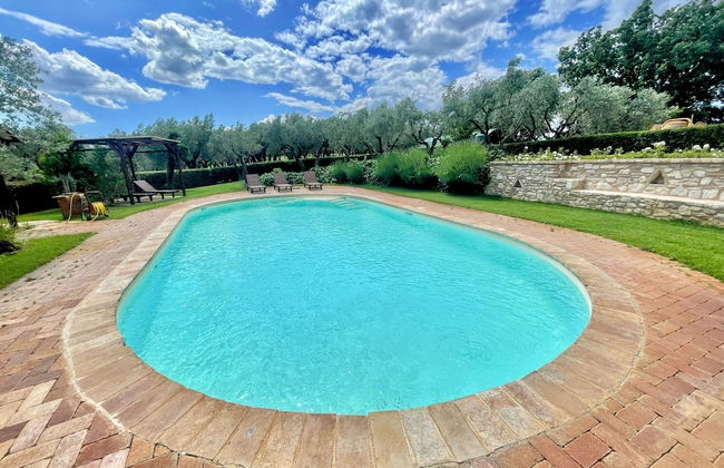 Spoleto Tranquilita Sleeps 20 With Wifi Pool Yoga Studio Gardens and Views - Foto 56