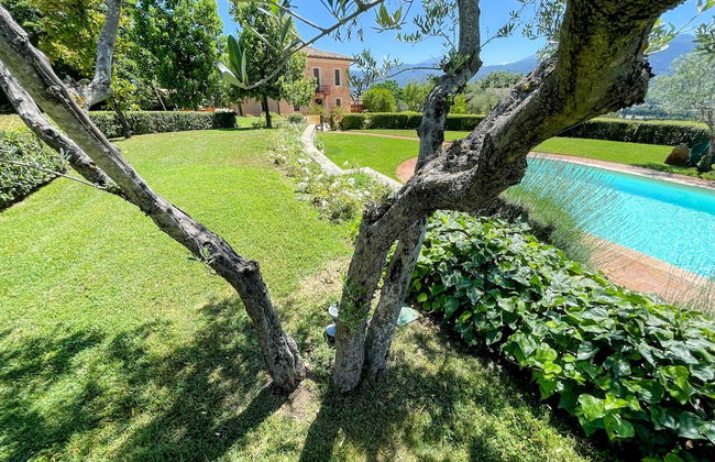 Spoleto Tranquilita Sleeps 20 With Wifi Pool Yoga Studio Gardens and Views - Foto 55
